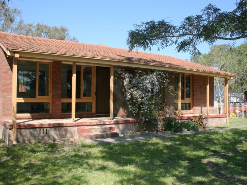 19 Nineveh Close, Nowra NSW 2541