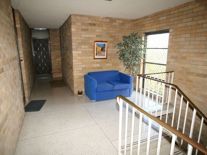 2/6 Burr Avenue, Nowra NSW 2541