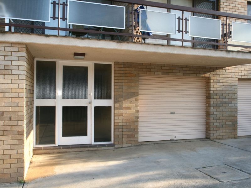 2/6 Burr Avenue, Nowra NSW 2541