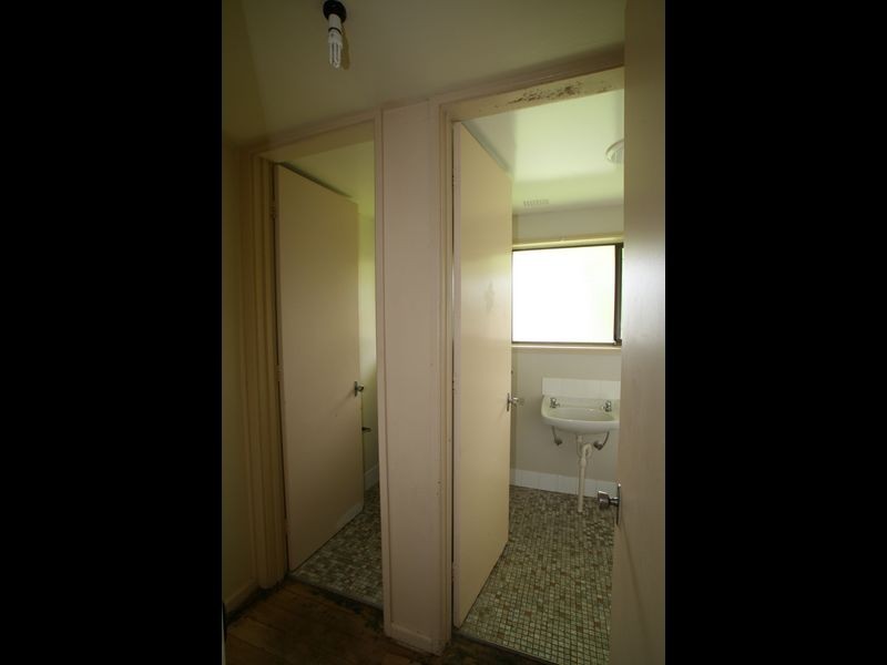 2 Abergeldie Street, Nowra NSW 2541