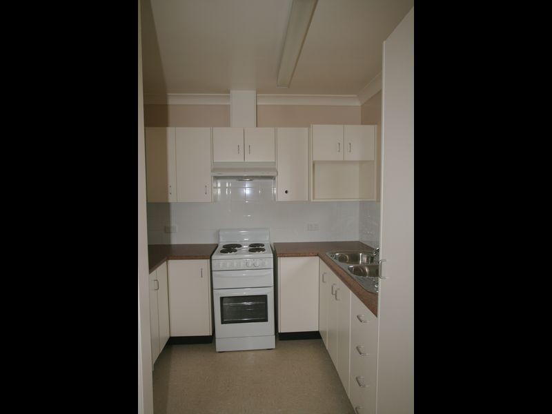 15 McKay Street, Nowra NSW 2541