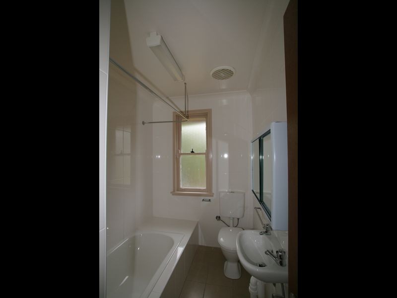 15 McKay Street, Nowra NSW 2541