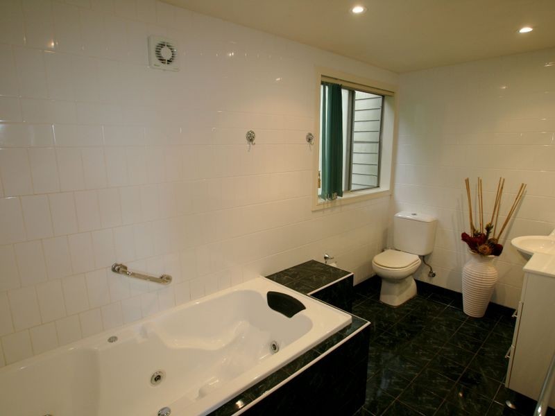 16 Towry Crescent, Vincentia NSW 2540