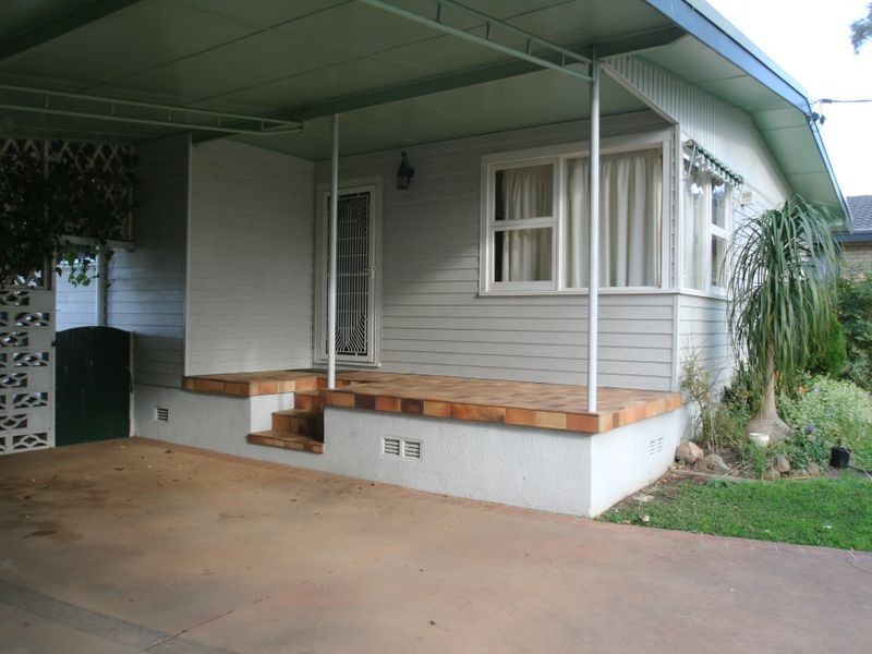 122 Moss Street, Nowra NSW 2541