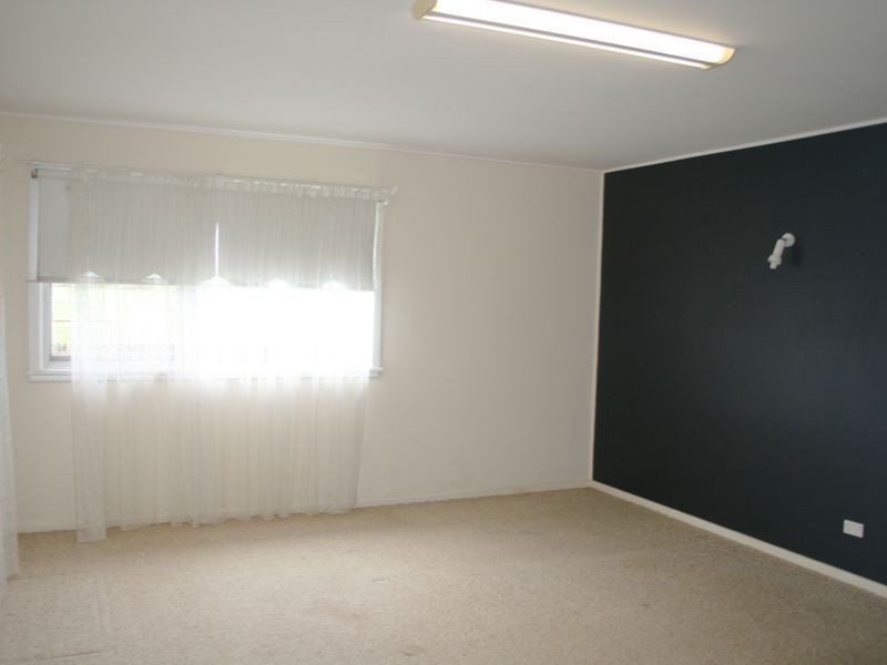 122 Moss Street, Nowra NSW 2541