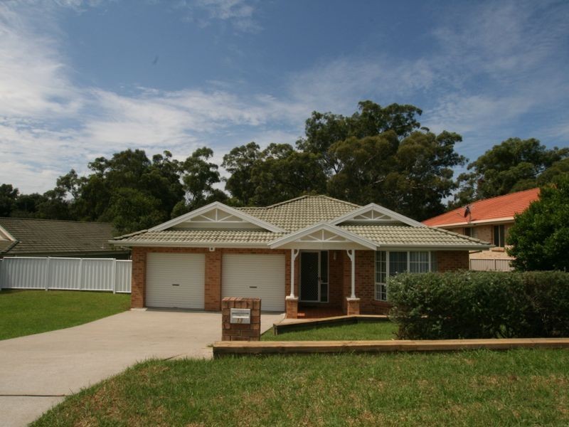 13 Wisteria Place, Bomaderry NSW 2541
