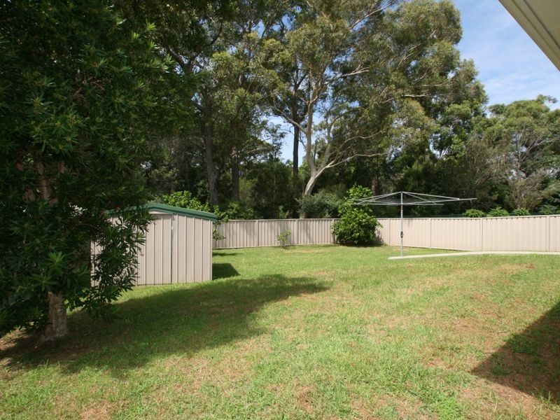 13 Wisteria Place, Bomaderry NSW 2541