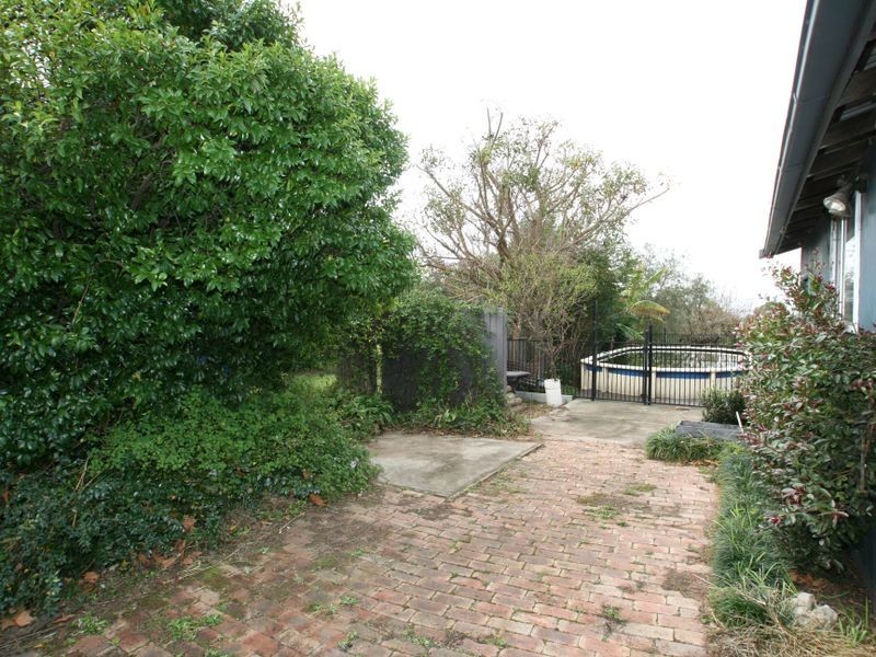 406 Princes Hwy, Bomaderry NSW 2541