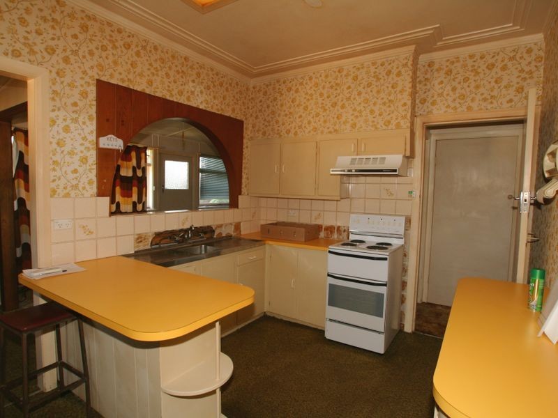 58 Birriley Street, Bomaderry NSW 2541