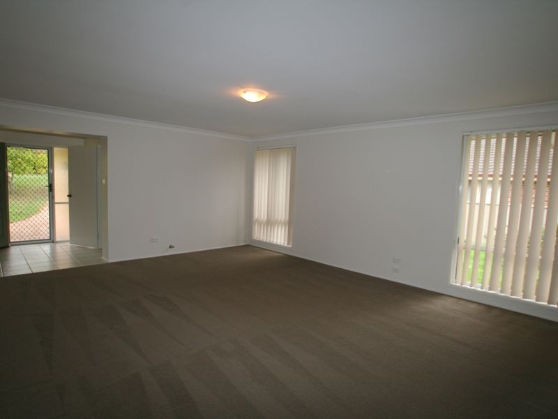 6 Gardenia Crescent, Bomaderry NSW 2541