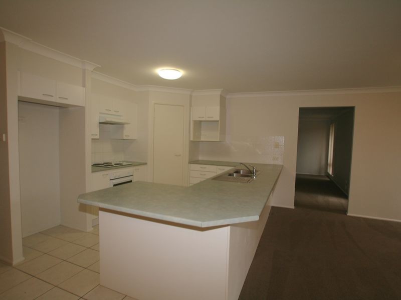 6 Gardenia Crescent, Bomaderry NSW 2541