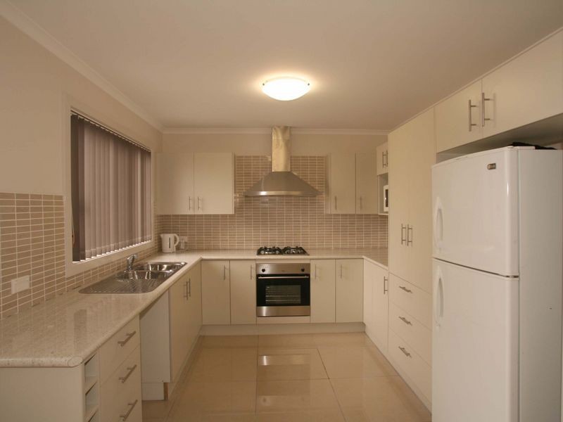 40a Carrington Park Drive, Nowra NSW 2541
