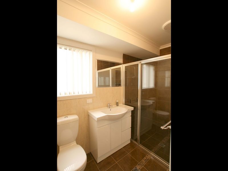 40a Carrington Park Drive, Nowra NSW 2541