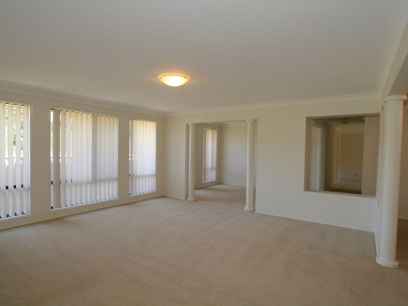 35 Gardenia Crescent, Bomaderry NSW 2541