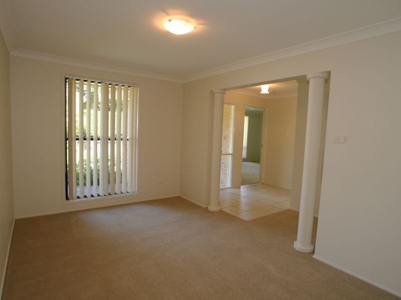 35 Gardenia Crescent, Bomaderry NSW 2541
