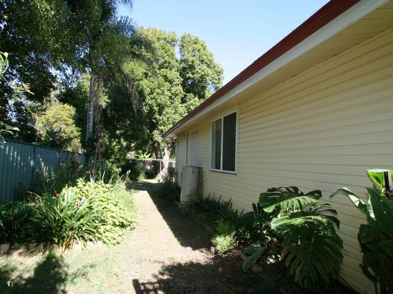 42 Birriley Street, Bomaderry NSW 2541