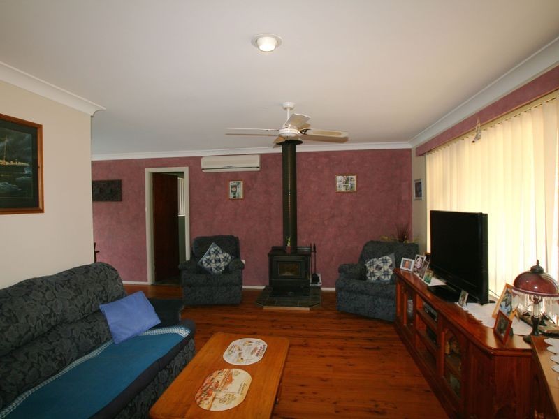 5 Seccombe Street, Nowra NSW 2541