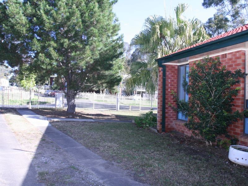 39 Supply Street, Nowra NSW 2541