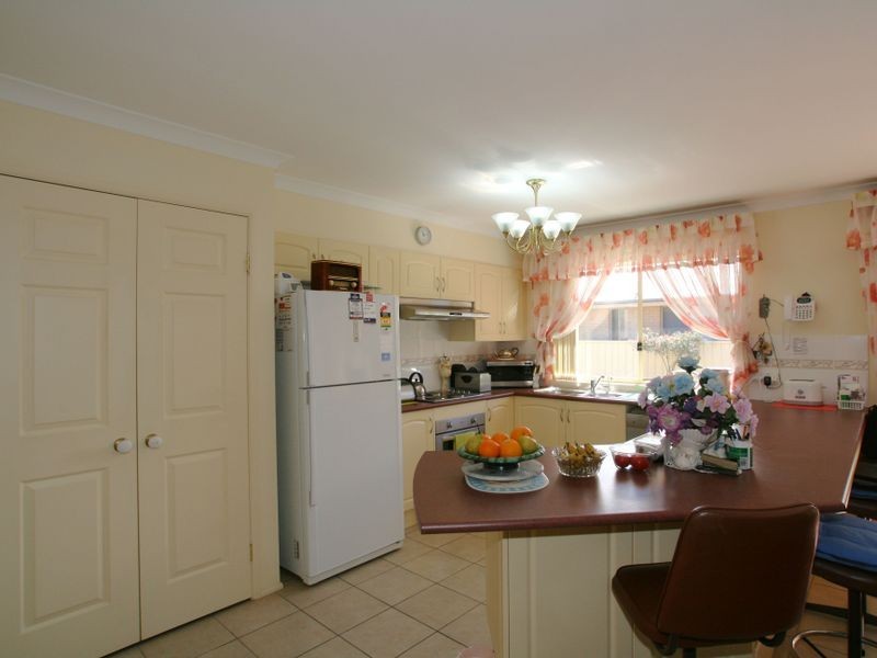 17 Kardella Avenue, Nowra NSW 2541