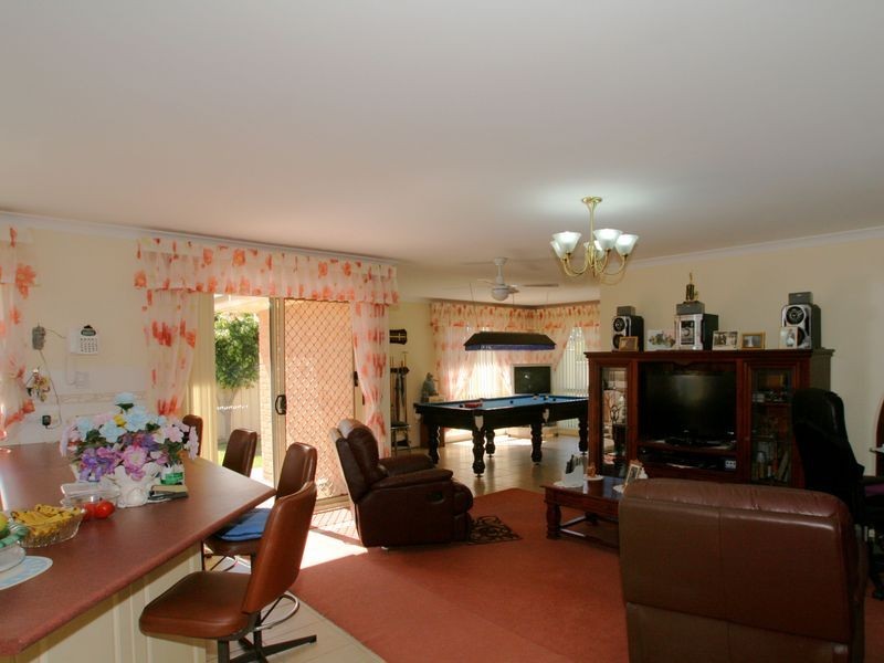 17 Kardella Avenue, Nowra NSW 2541