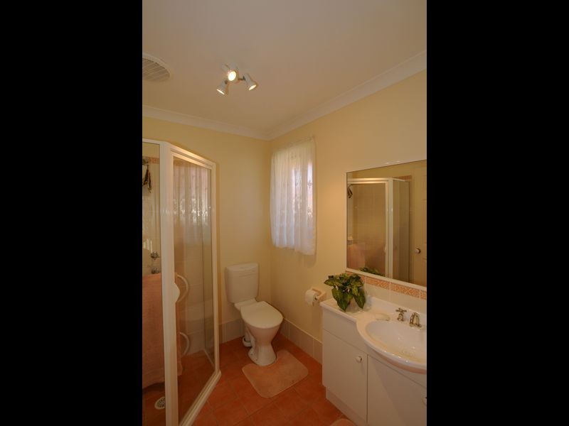 17 Kardella Avenue, Nowra NSW 2541