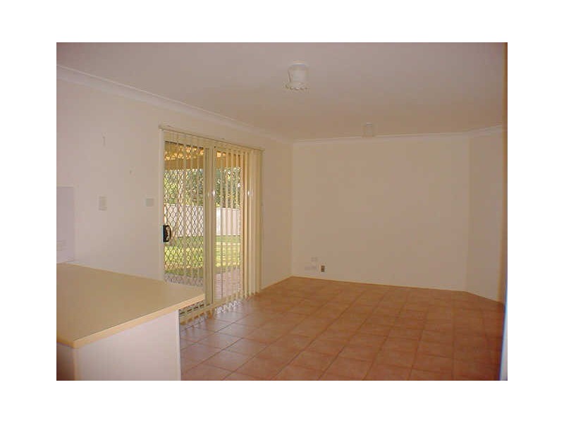 37 Gardenia Crescent, Bomaderry NSW 2541