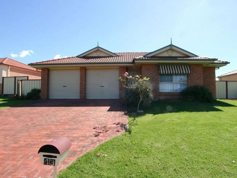43 Clipper Road, Nowra NSW 2541