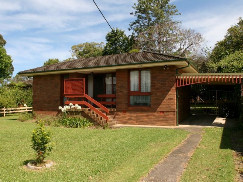 2 Samuel Street, Bomaderry NSW 2541