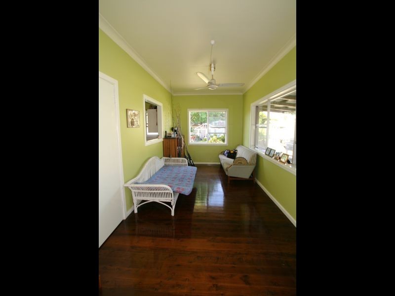 22 Osterley Avenue, Orient Point NSW 2540
