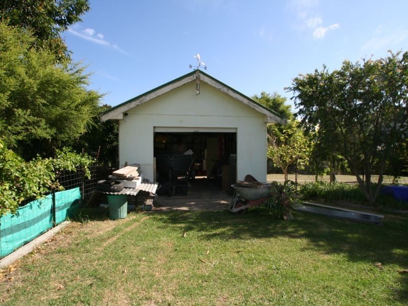 22 Osterley Avenue, Orient Point NSW 2540