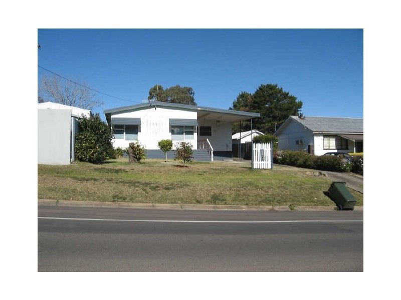 6 Albatross Road, Nowra NSW 2541