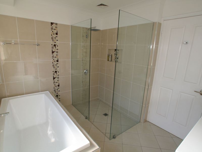 30 Robinia Way, Worrigee NSW 2540