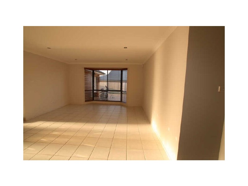 15 Carrington Park Drive, Worrigee NSW 2540