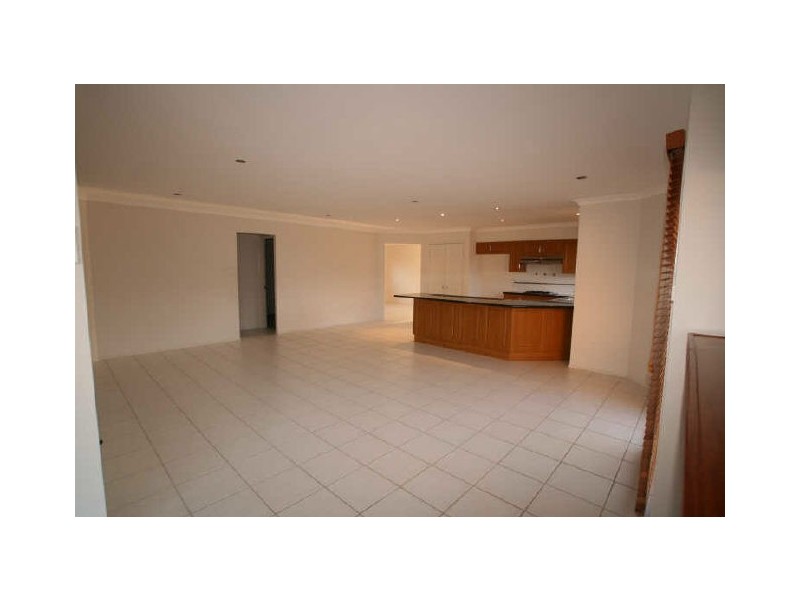 15 Carrington Park Drive, Worrigee NSW 2540