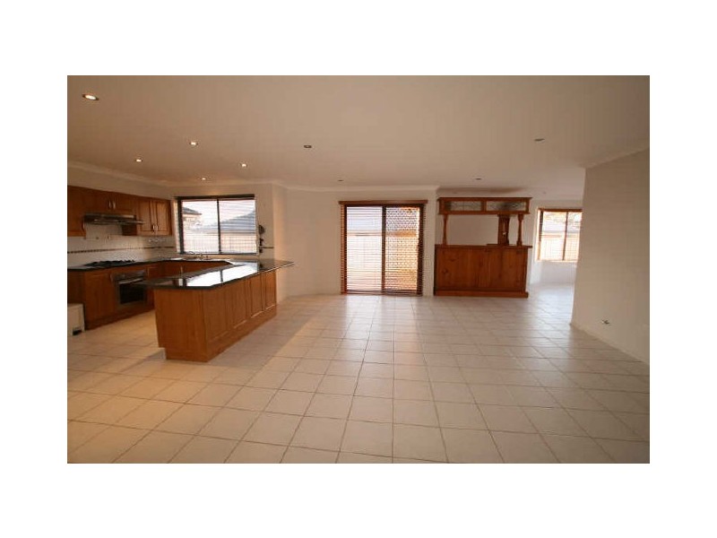 15 Carrington Park Drive, Worrigee NSW 2540