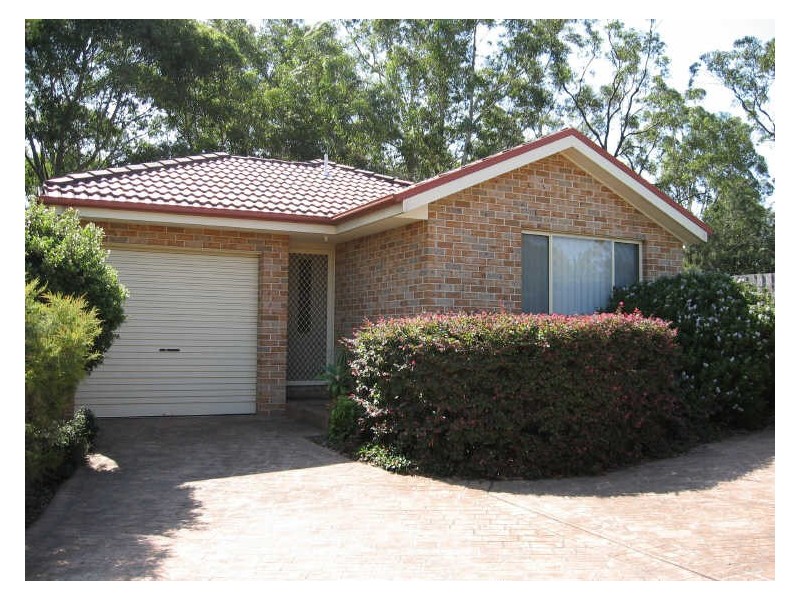 8/67 Brinawarr Street, Bomaderry NSW 2541