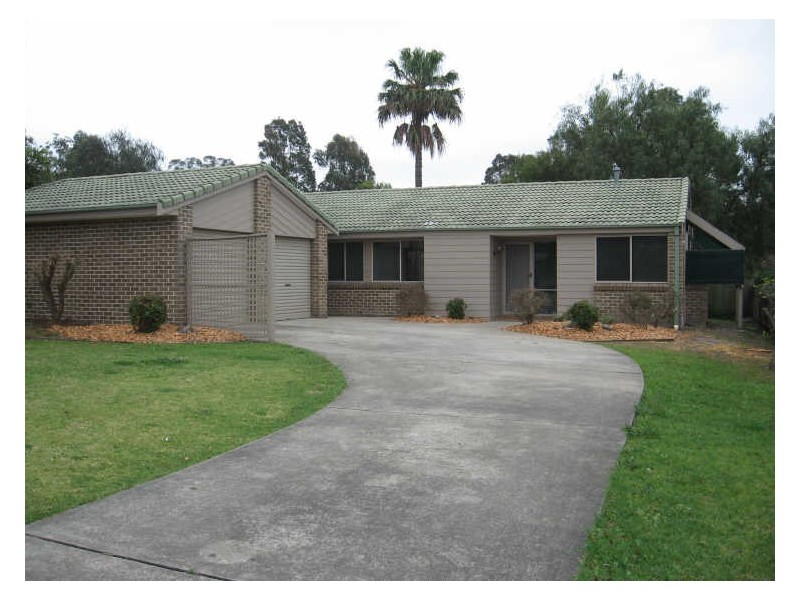 2 Tummell Place, West Nowra NSW 2541
