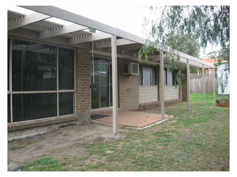 2 Tummell Place, West Nowra NSW 2541