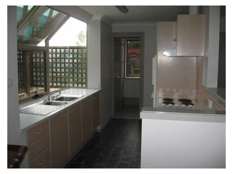 2 Tummell Place, West Nowra NSW 2541