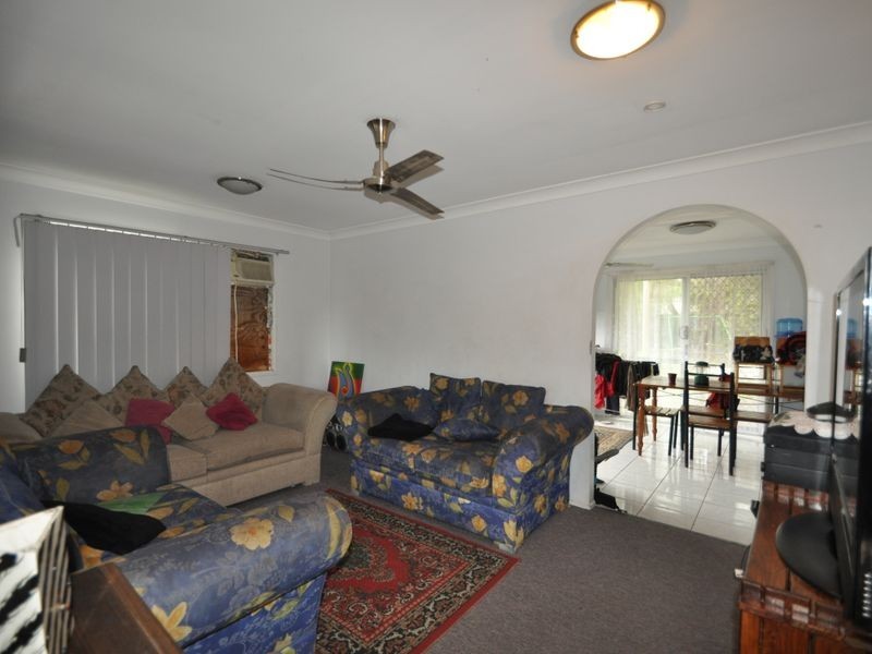 69 Velorum Drive, Kingston QLD 4114