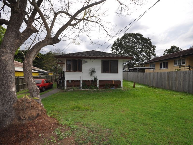 19 Mullen Street, Woodridge QLD 4114