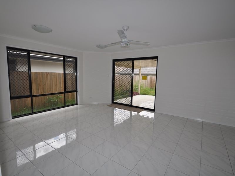 13 Coalstoun Crossing, Waterford QLD 4133