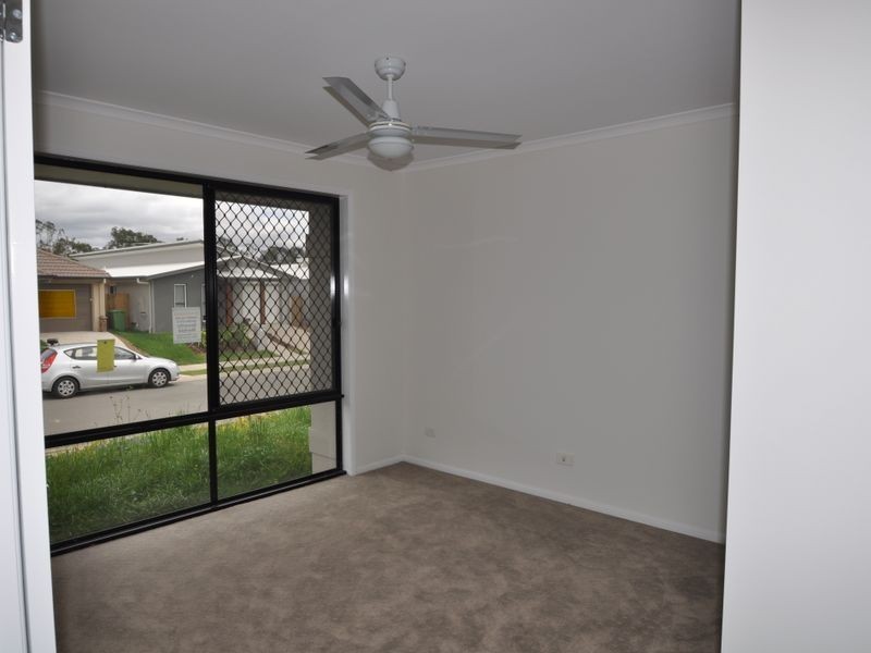 13 Coalstoun Crossing, Waterford QLD 4133