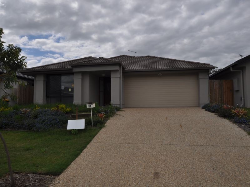 13 Coalstoun Crossing, Waterford QLD 4133
