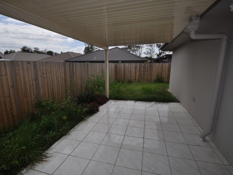 13 Coalstoun Crossing, Waterford QLD 4133