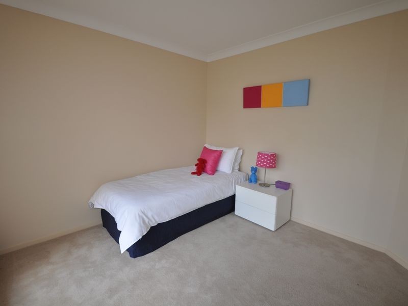 33 Lake Cootharaba Place, Logan Reserve QLD 4133