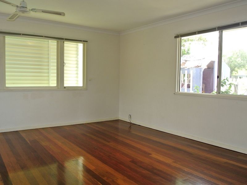 20 Jacaranda Ave, Logan Central QLD 4114