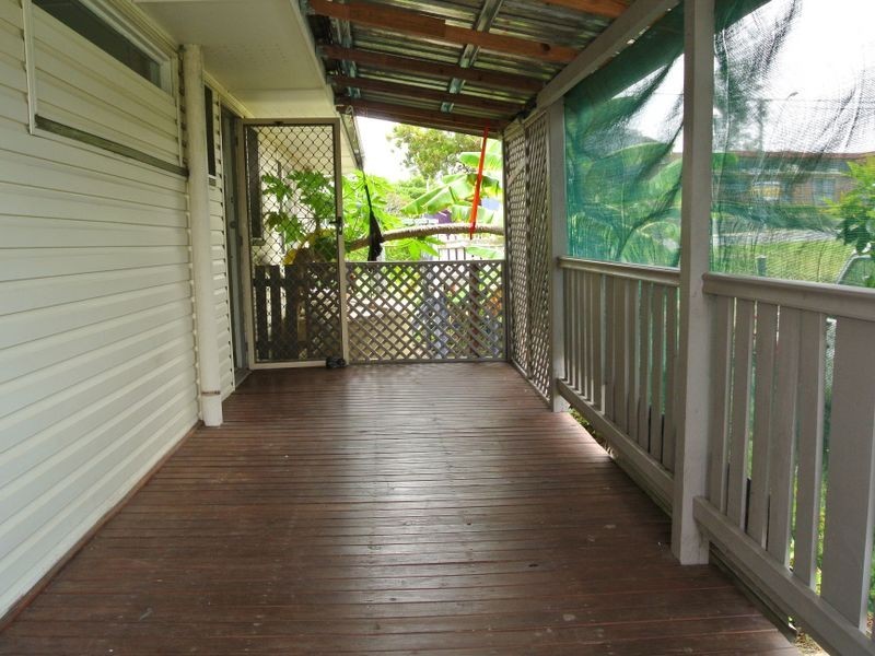 20 Jacaranda Ave, Logan Central QLD 4114