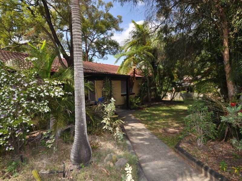 8 Scenic Avenue, Browns Plains QLD 4118