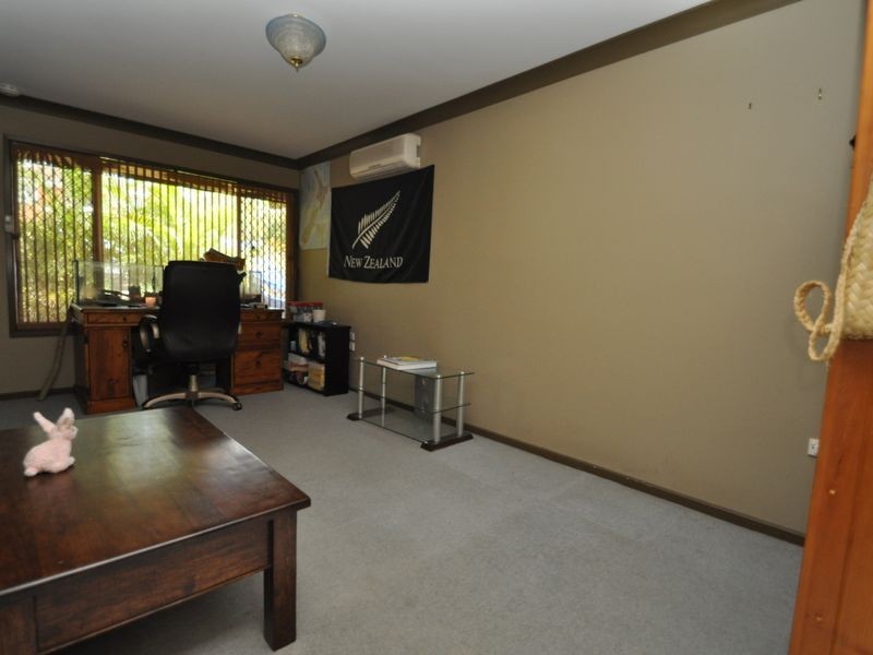 8 Scenic Avenue, Browns Plains QLD 4118